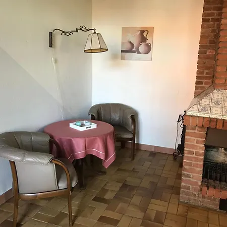아파트 Fuer Zwei Personen Im Erdgeschoss By Interhome