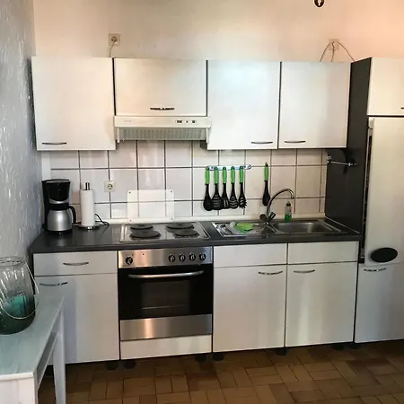 아파트 Fuer Zwei Personen Im Erdgeschoss By Interhome
